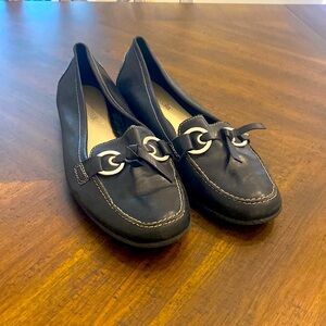 St John’s Bay Leather black loafers women size 10